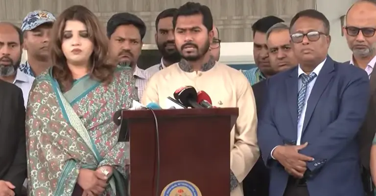 কথা বলছেন প্রবাসী কল্যাণপ্রতিমন্ত্রী